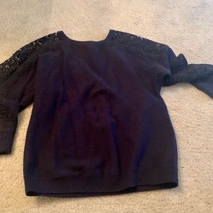 Sweater with quarter length sleeves
